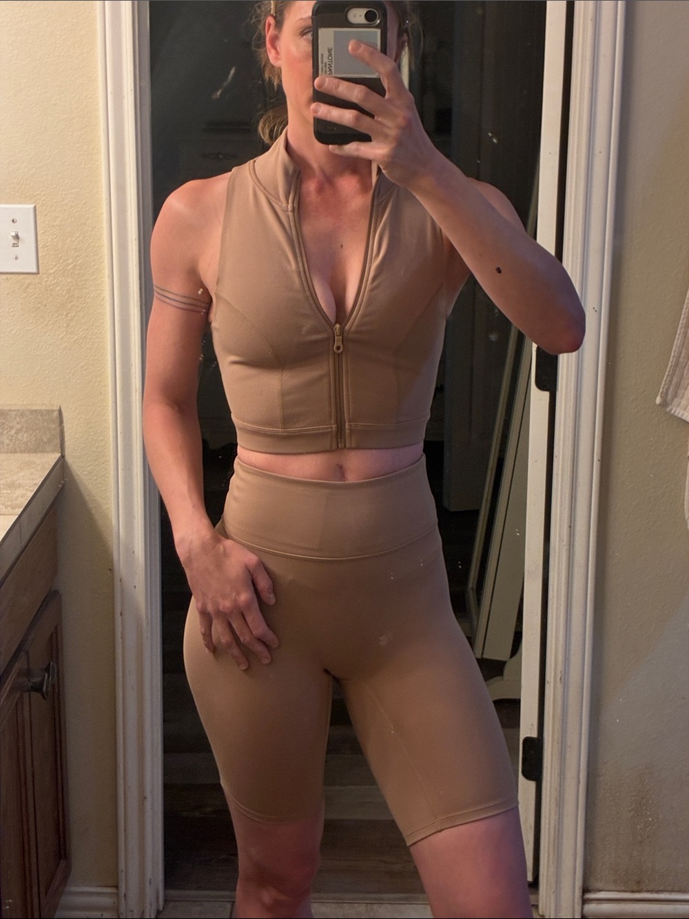 Girlfriend Collective eco active 2pc float set, sand/nude/tan/khaki, size small